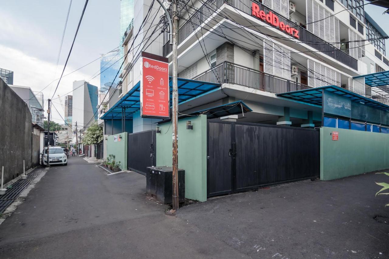 红多兹高级酒店-近赛芒基 雅加达 外观 照片
